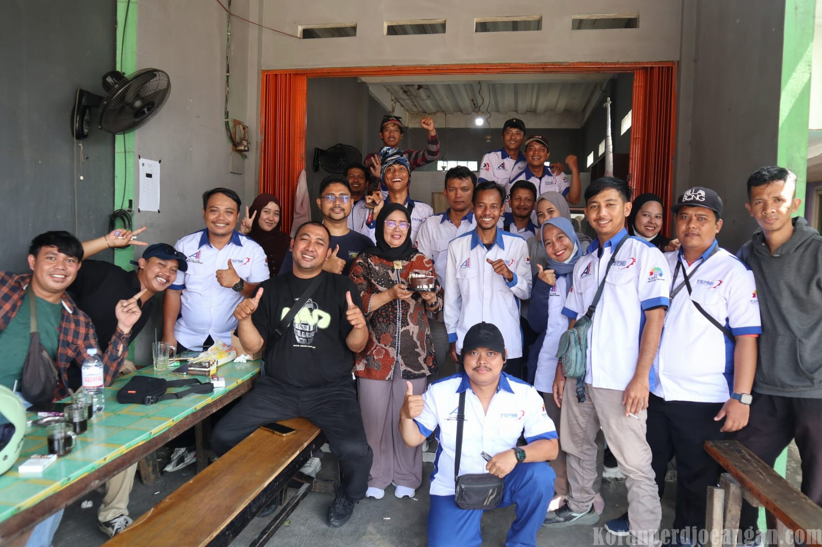 Di Tengah Perjuangan, PUK SPAI FSPMI PT. Immortal Rayakan Hari Ulang Tahun Ketua PC SPAI FSPMI Bogor