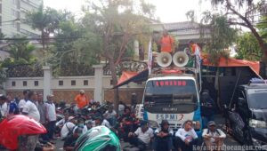 Demi Nasi di Meja Makan Keluarga, Ratusan Buruh PT PAKERIN Bertahan dalam Perjuangan