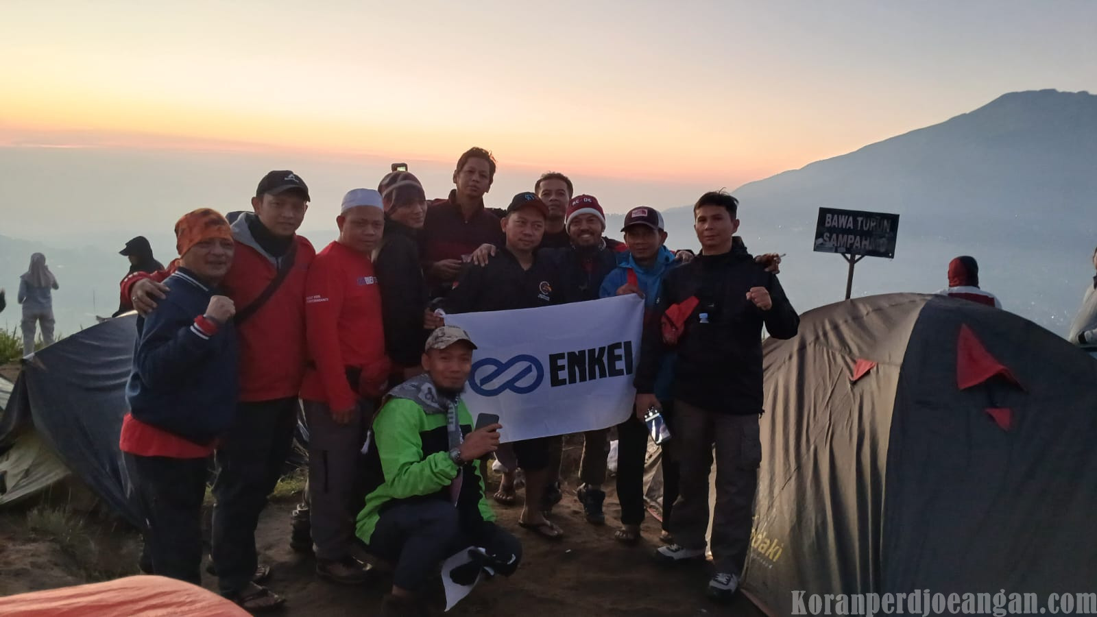 PT. Enkei Indonesia Support EPALA Untuk Hiking ke Puncak Andong