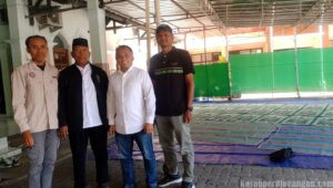 Disnakertrans Kota Semarang Fasilitasi Buruh untuk Sholat Jumat di Tengah Aksi May Day 2026