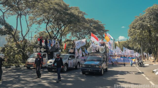 Buruh Jawa Tengah Gelar Long March ke DPRD Jateng, Bawa 15 Tuntutan