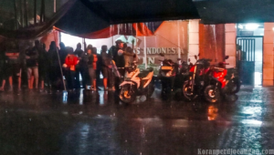 Guyuran Hujan dan Air Mata Pekerja di Mojokerto: THR dan Gaji Tertahan, Aset Pabrik Diduga Digelapkan
