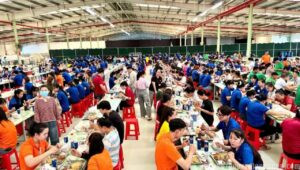 Uang Makan Tidak Ada,  Buruh Jangan Diam