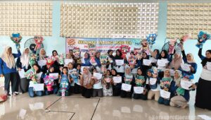 PUK TOYOPLAS Gelar Pelatihan Keterampilan Merangkai Buket untuk Anggota Perempuan