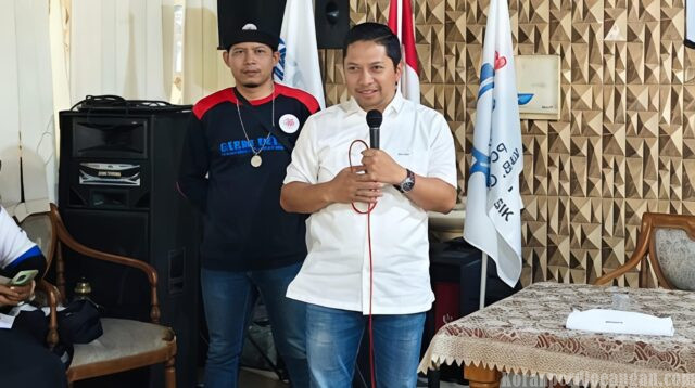 Kehadiran Anggota DPRD Gresik Dalam Acara Muscab II SPLP FSPMI Gresik