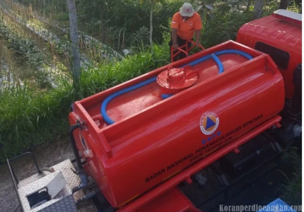 Kekeringan Landa Desa Ridogalih Cibarusah