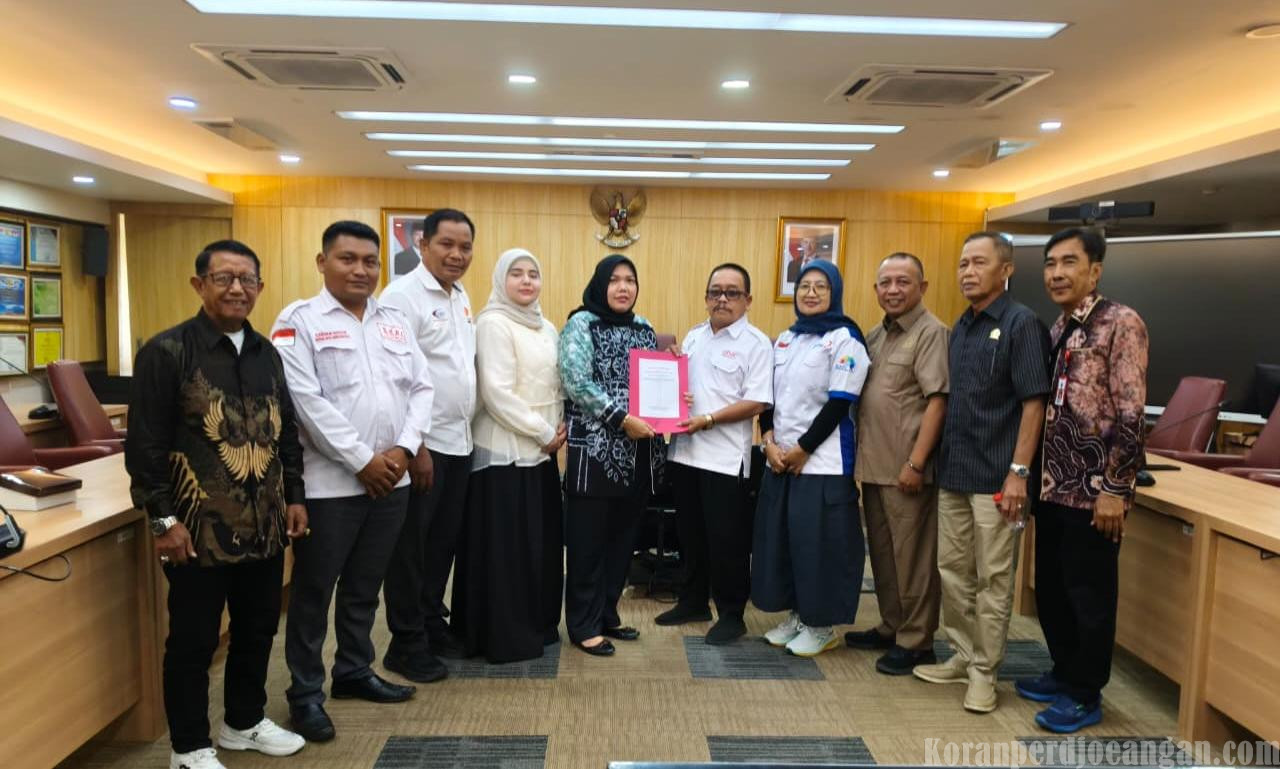 Tolak Permenaker 7/2026, Gabungan Serikat Buruh Banjarmasin Bersama DPRD Kalsel Temui Komisi IX DPR RI