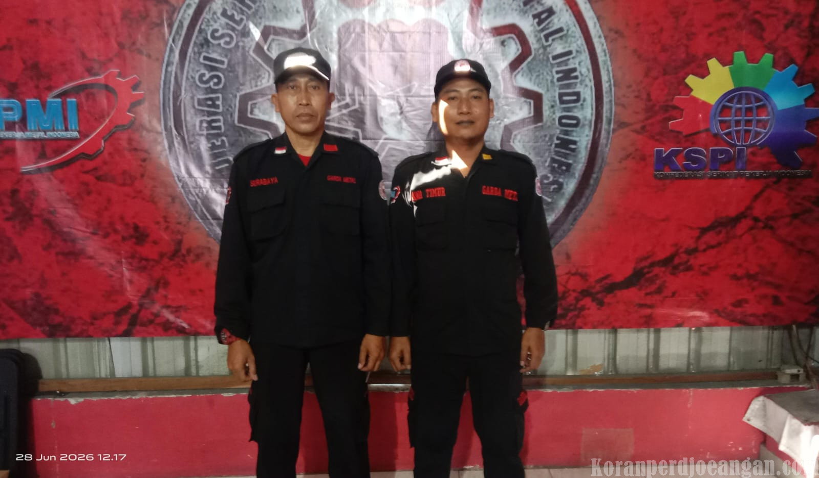 Massa Hitam Garang Kepung Omah Perjuangan, Dua Nama Kuat Calon Pimpinan Garda Metal Surabaya Terkuak