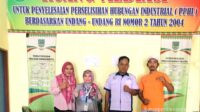 Perjuangan PUK SPPK FSPMI PT KCN Berbuah Hasil, Mediator Rekomendasikan Dian Antoni Lubis Kembali Kejabatan Semula Perjuangan PUK SPPK FSPMI PT KCN Berbuah Hasil, Mediator Rekomendasikan Dian Antoni Lubis Kembali Kejabatan Semula