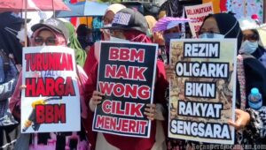 Orang Dalam dan Orang Luar
