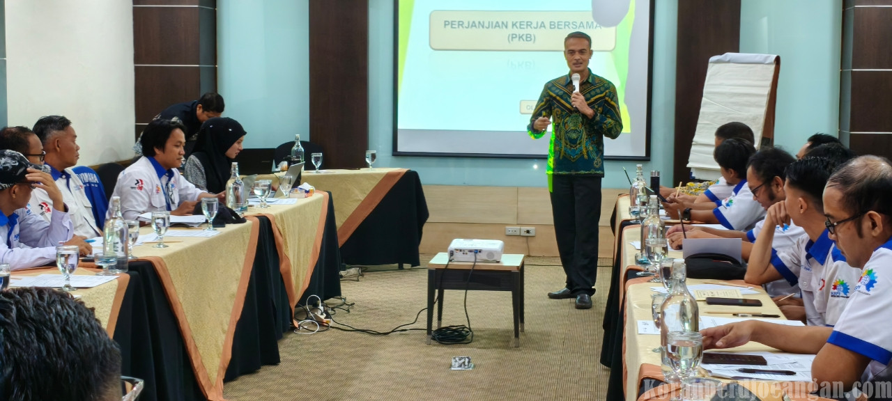 Pelatihan Negosiasi KSPI, Hakim Ad Hoc PHI Bandung: Norma dalam PKB Harus Lebih Kuat agar Hak Pekerja Tetap Terlindungi