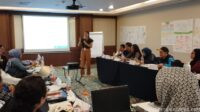 Hari Kedua TTM II, Peserta KSPI dan KSBSI Perkuat Kemampuan Menyusun Materi dan Metode Pelatihan Partisipatif Hari Kedua TTM II, Peserta KSPI dan KSBSI Perkuat Kemampuan Menyusun Materi dan Metode Pelatihan Partisipatif