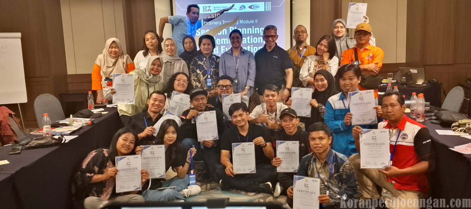 TTM II Resmi Ditutup, KSPI, KSBSI, dan DTDA Perkuat Kader Fasilitator untuk Membangun Pendidikan Serikat Pekerja yang Berkelanjutan