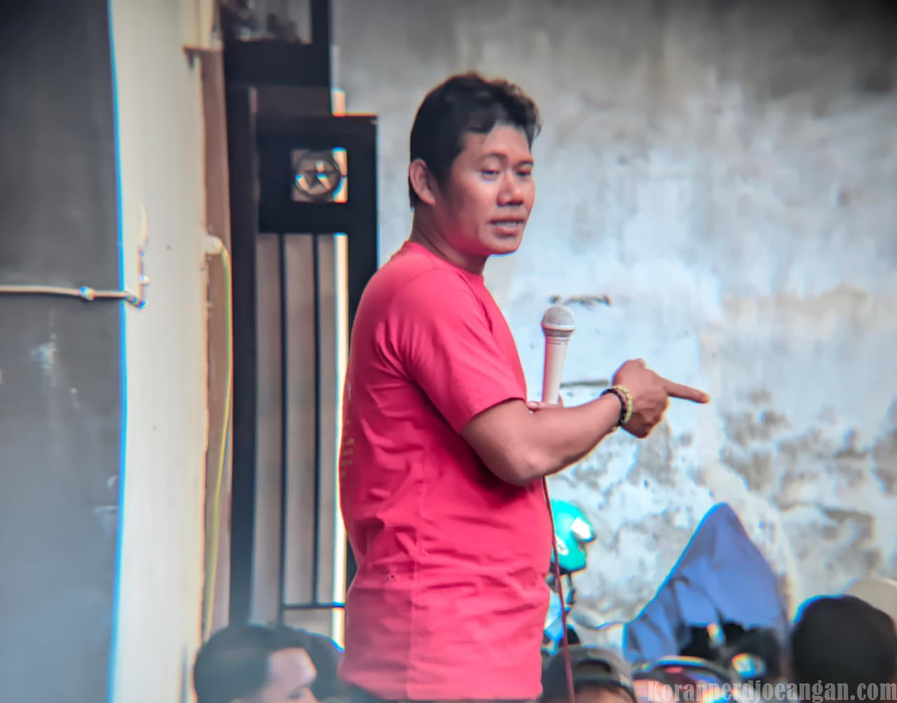 Kami Bayar Pajak, Kami Punya Hak! 500 Buruh PT Pakerin Bersatu Perjuangkan Upah dan Pesangon Demi Keluarga