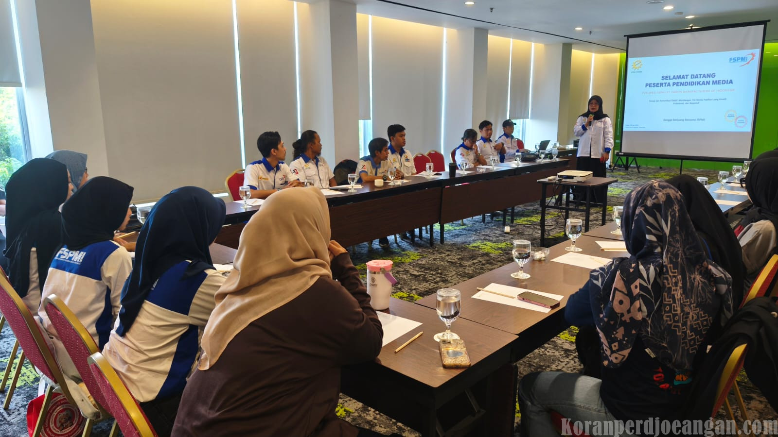 Perkuat Peran Tim Media, PUK SPEE FSPMI PT Omron Gelar Pendidikan Dasar Media