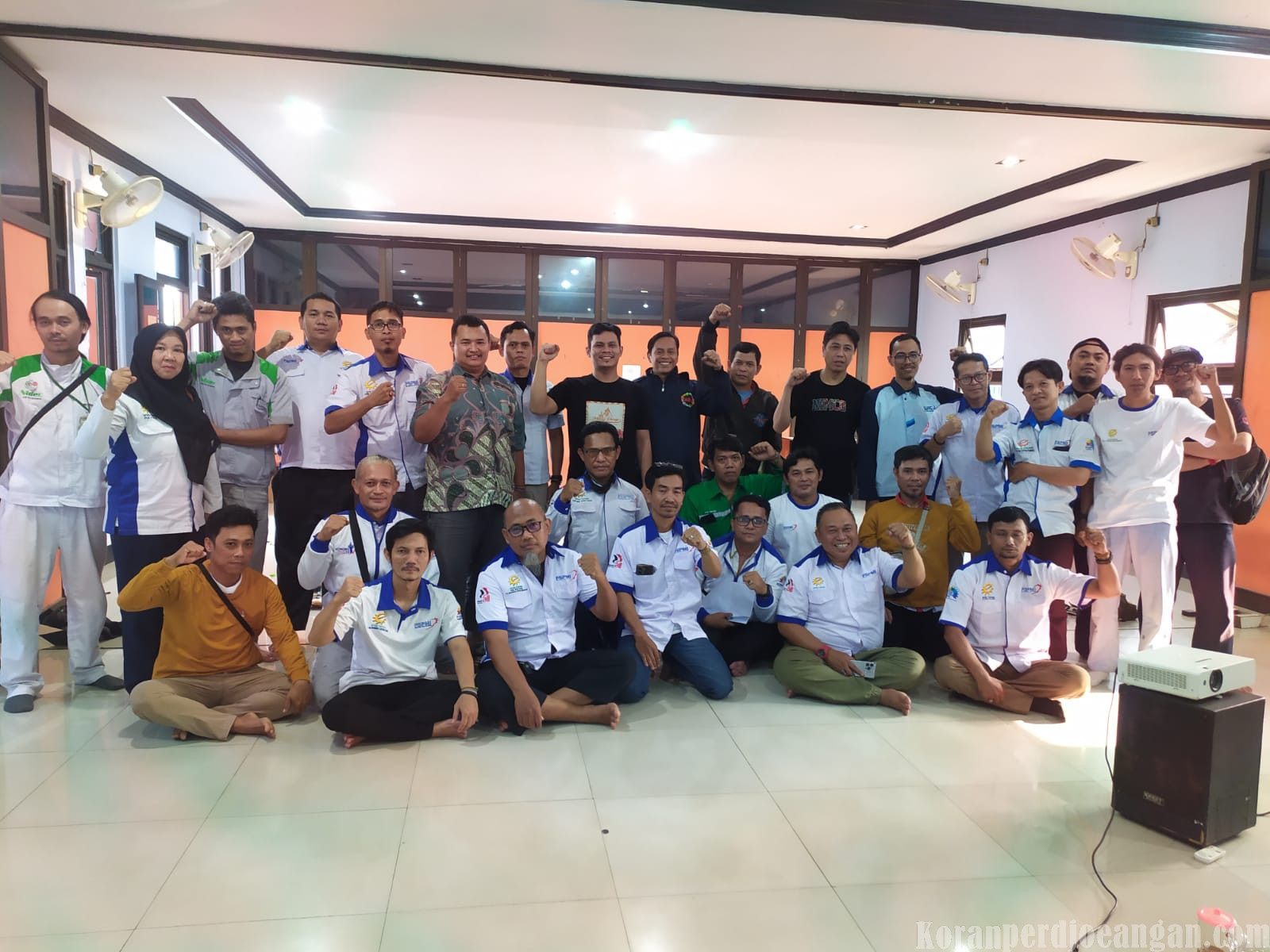 Bidang Hukum dan Pembelaan PC SPEE FSPMI Bekasi Gelar Konsolidasi Perdana