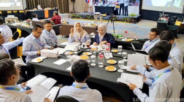 Rapat Komisi MUSNIK VII PUK SPAMK FSPMI PT Yamatogomu Indonesia Bahas Program Kerja dan Peraturan Organisasi