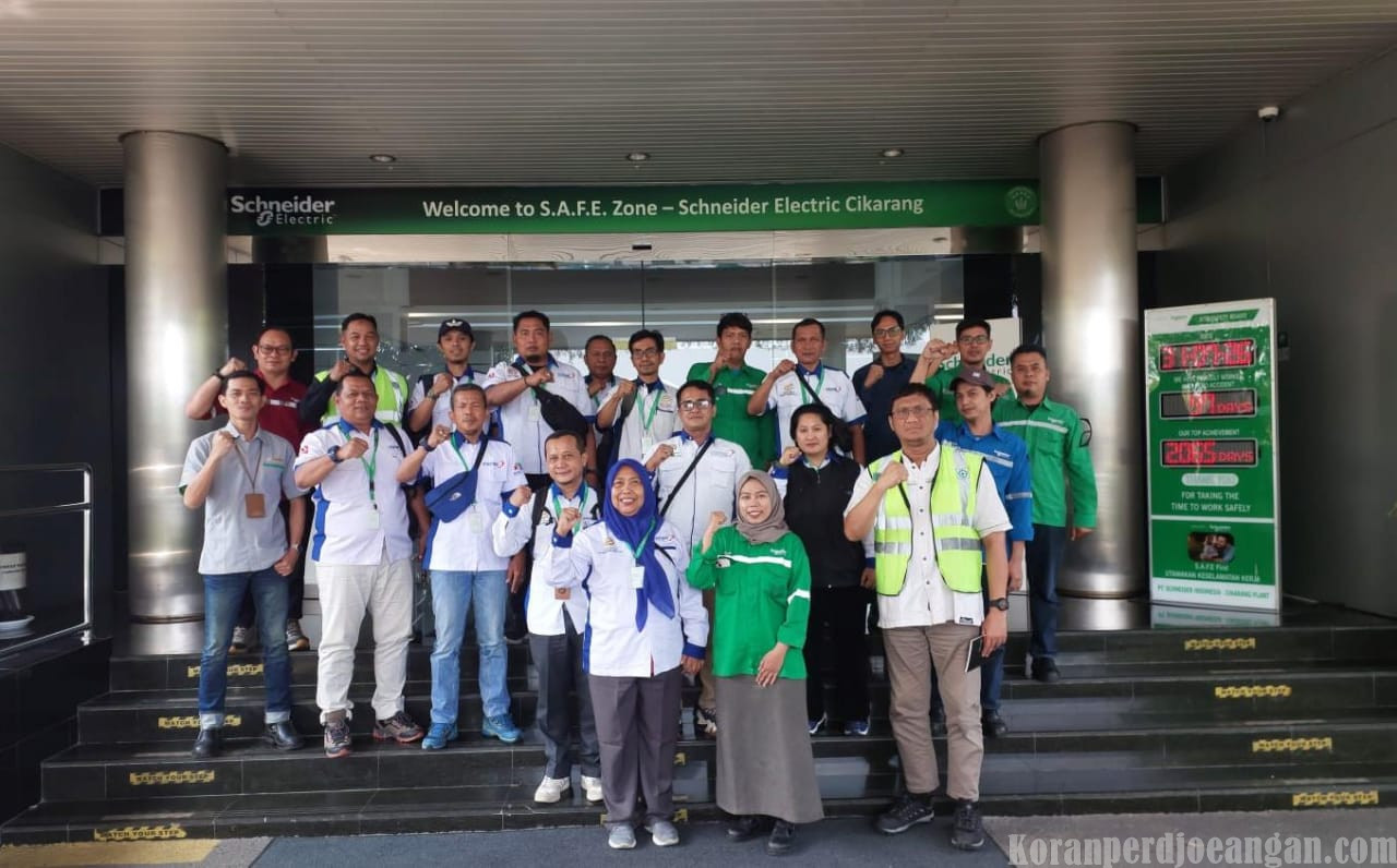 Jalin Silaturahmi, Pimpinan Cabang SPEE FSPMI Bekasi Kunjungi PT. Schneider Electronic Cikarang