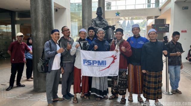 Napak Tilas Perjuangan, Jam’iyyah Khotmil Qur’an PUK SPAMK FSPMI PT ISEKI Indonesia Ziarah ke Makam Bung Karno