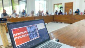Mengapa Banyak Buruh Memilih Menjadi Anggota Serikat Pekerja?