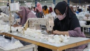 Mengkaji Arah Kebijakan Pemerintah terhadap Buruh 2021–2026, Benarkah Makin Pro Buruh?