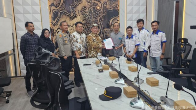 FSPMI Cirebon Raya Gelar Audiensi dengan Bupati, Dorong Gubernur Jabar Jalankan Putusan PTUN Terkait UMSK 2026