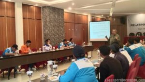 Floro R. Francisco : Organizing Dimulai dari Mendengarkan dan Membangun Kekuatan Kolektif