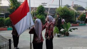 Berlangsung Khidmat, Warga RW08 Asri Pratama Gelar Upacara Bendera Peringati HUT ke-81 RI