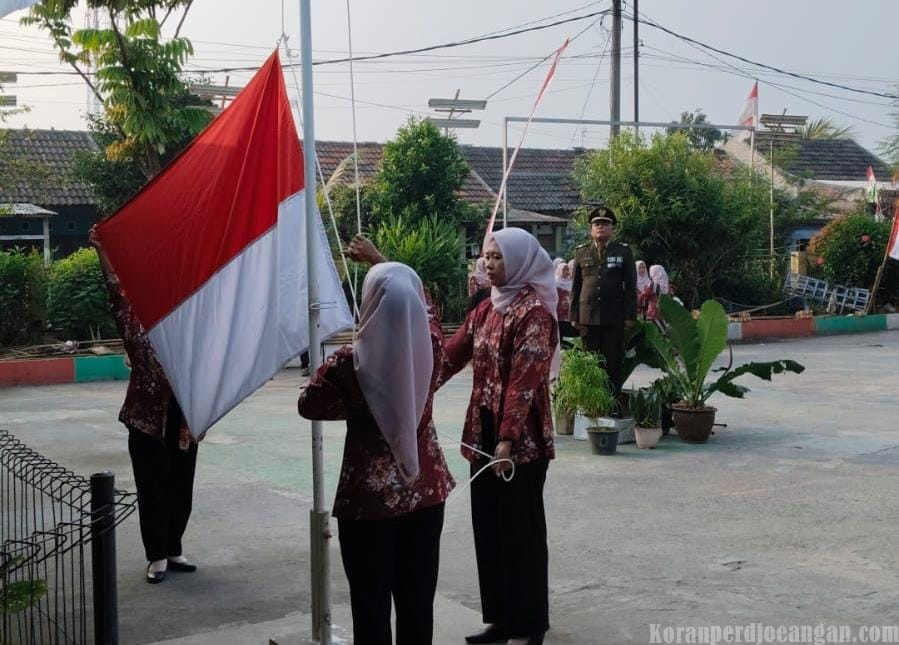 Berlangsung Khidmat, Warga RW08 Asri Pratama Gelar Upacara Bendera Peringati HUT ke-81 RI
