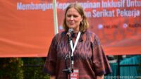 International Adviser Head Office DTDA Hadir dalam Pembukaan Leadership Camp Perempuan dan Pekerja Muda KSPI