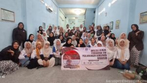 Edukasi Hukum YLBHI-LBH Surabaya: Dorong Perempuan Cerdas Finansial untuk Cegah Jeratan Pinjol dan Rentenir