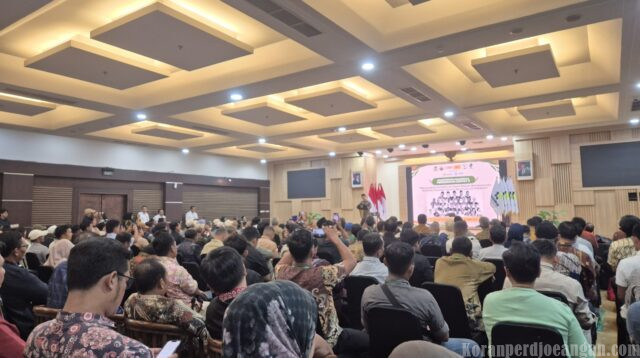 Siaran Pers Bersama Mendorong Keberpihakan Nyata Pemerintah: Tiga Tuntutan Agar Petani Sawit Rakyat Sejahtera, Berdaya, dan Memiliki Kepastian Pasar