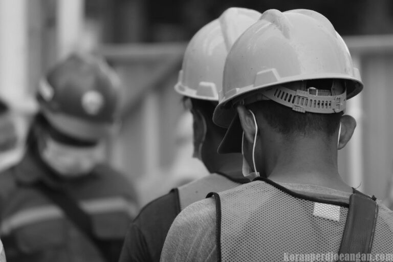 Ketika PHK Mengintai, Pastikan Semua Baik-Baik Saja: Mulai dari Hak hingga Upaya Menghindarinya