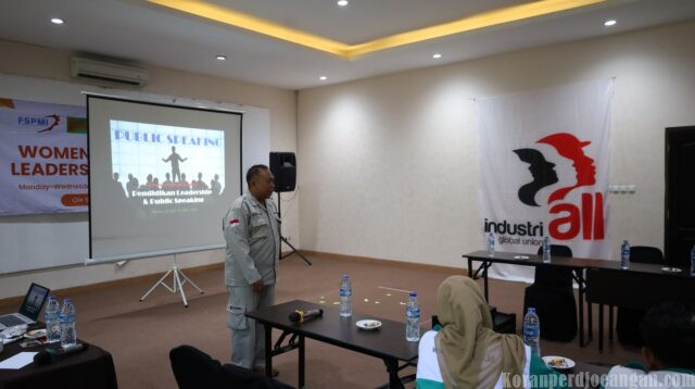 Women and Youth Leadership : Membangun Pemimpin Muda yang Terampil Berkomunikasi dan Percaya Diri