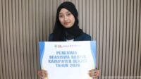 Anak Buruh Penerima Banpin Bekasi Bertekad Pertahankan Prestasi Anak Buruh Penerima Banpin Bekasi Bertekad Pertahankan Prestasi