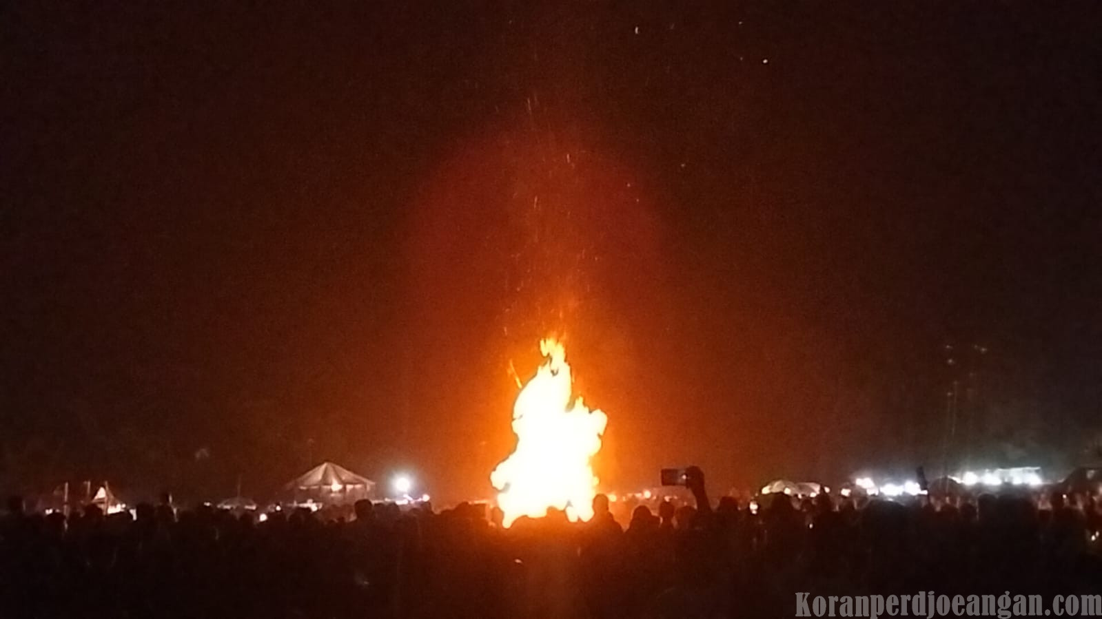 Api Unggun Jadi Malam Puncak Perkemahan Pramuka ke-65 di Klari, Penuh Khidmat dan Makna