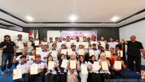 SPAI FSPMI Bekasi Serahkan Sertifikat Pendidikan Dasar Organisasi
