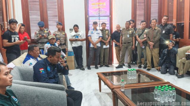 Pasca Aksi di Grahadi, Disnakertrans Jatim Panggil Pengusaha Terkait Kelebihan Jam Kerja