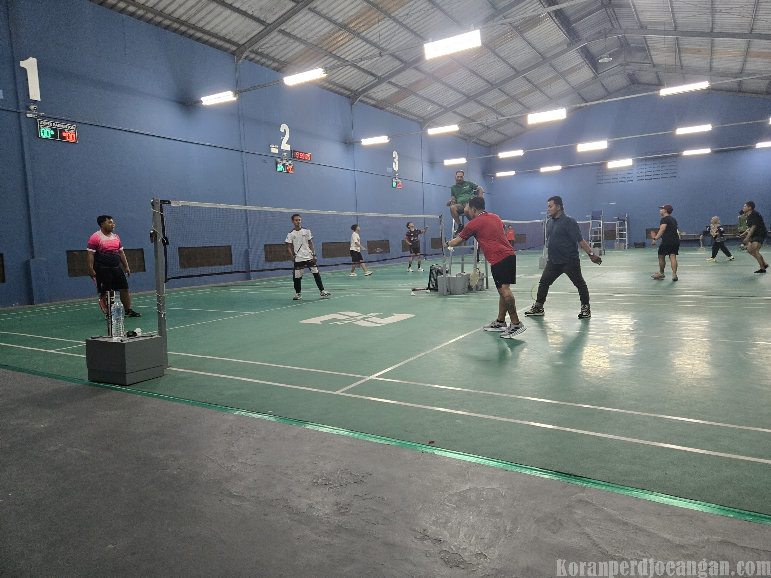 Pererat Tali Silaturahmi, PC SPDT FSPMI Sidoarjo Gelar Badminton Bareng