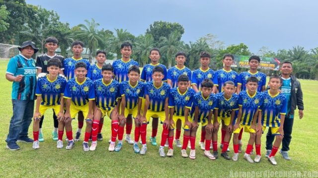 Dari Lapangan Hijau Menuju Prestasi, Dukungan Direksi PTPN IV PalmCo Antar PS PTPN III U-15 ke Semi Final