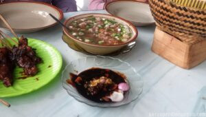 Menelusuri Sejarah Sate Maranggi: Dari Warung Sederhana di Plered hingga Menjadi Ikon Kuliner Purwakarta