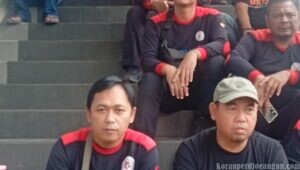 Garda Metal Tak Beranjak Mengawal FSPMI di Tengah Panjangnya Jalan Persidangan
