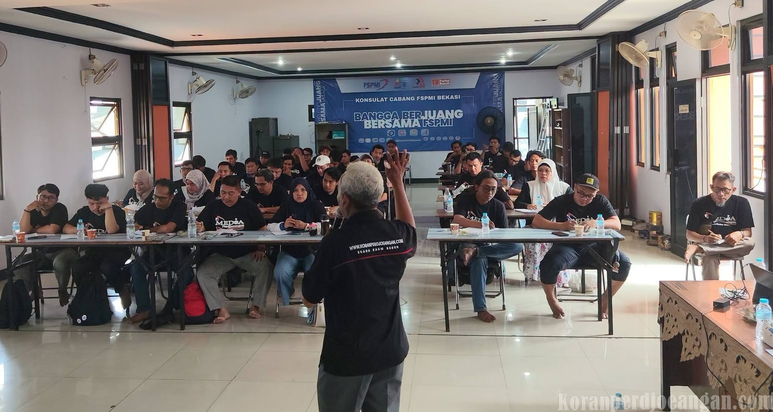 Di Tengah Bising, Semangatku Tak Pernah Padam