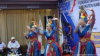 Tari Jaipongan Meriahkan Muscab Bersama PC SPA FSPMI Karawang