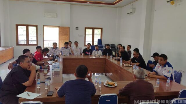 Ratin Serikat Pekerja FSPMI Purwakarta Bahas Strategi Pengupahan, Fuad BM: Harus Berani Fight Untuk Kesejahteraan Anggota
