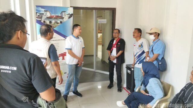 Sigap! DPN Jamkeswatch FSPMI Antar Pendonor Darah untuk Korban Laka Lantas di RSCM