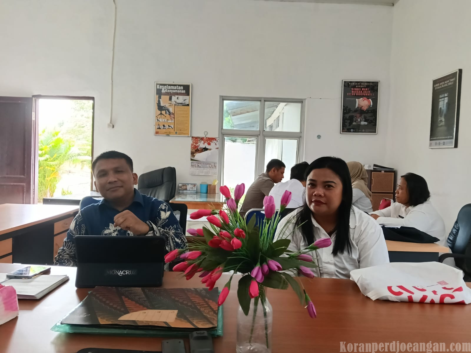 Bersama Kuasa Hukum, Guru SD Katolik Delitua Laporkan YPK DON BOSCO ke UPT Pengawasan Disnaker Karena Membayar Upah di Bawah Ketentuan
