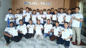 42 Anggota FSPMI PT Kerta Rajasa Raya Diangkat Menjadi Karyawan Tetap