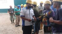 Serikat Pekerja FSPMI PT Adei Bagikan 300 Masker kepada Pekerja dan Masyarakat Terdampak Kabut Asap Karhutla