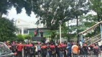 Satu Komando, Satu Barisan! PC SPEE FSPMI Bekasi Kawal Sidang di PN Jakarta Timur